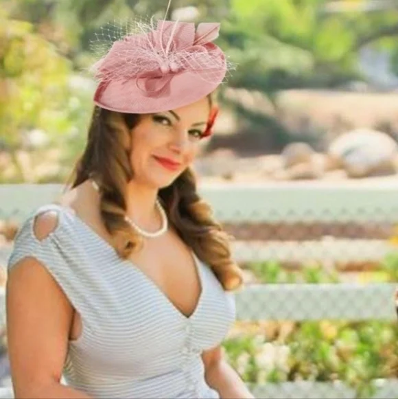 NEW! Elegant Pink Kentucky Derby Fascinator Hat - Picture 4 of 4
